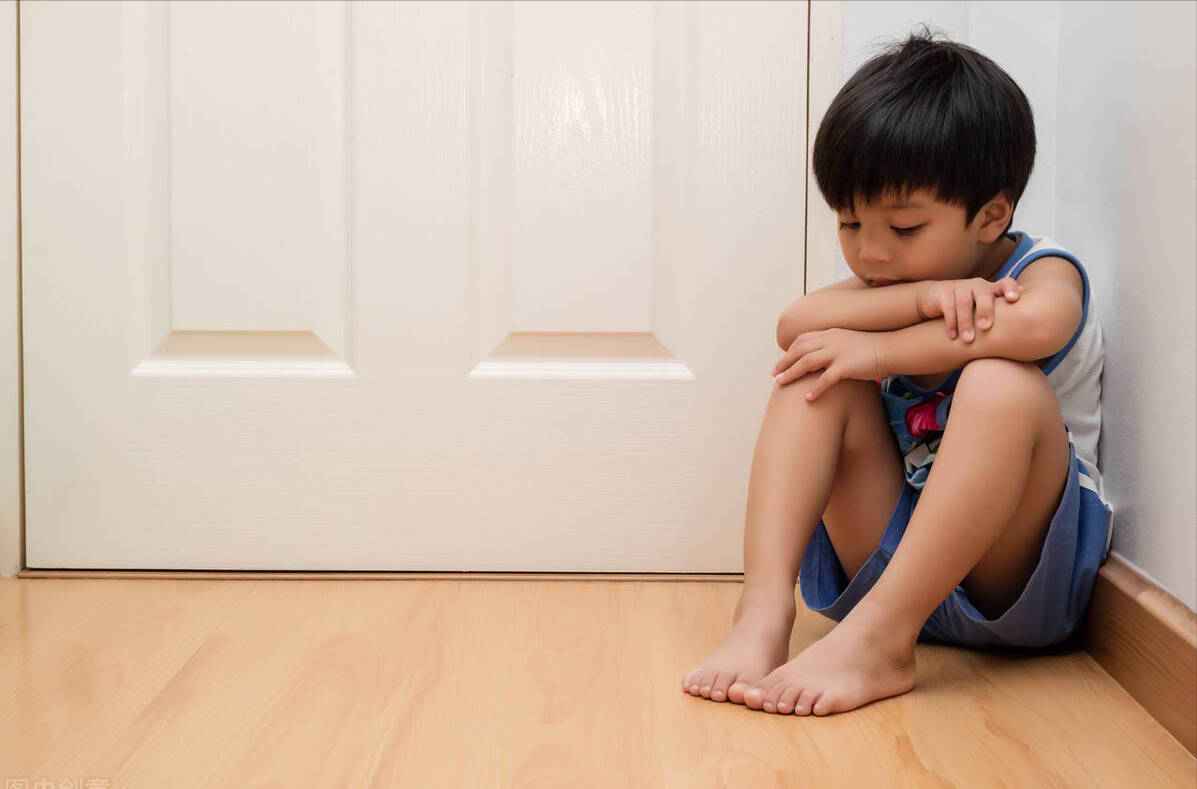 医生|初中男生不碰零食，确诊肝癌，医生：吃一口堪比5个塑料袋，趁早撤下餐桌！