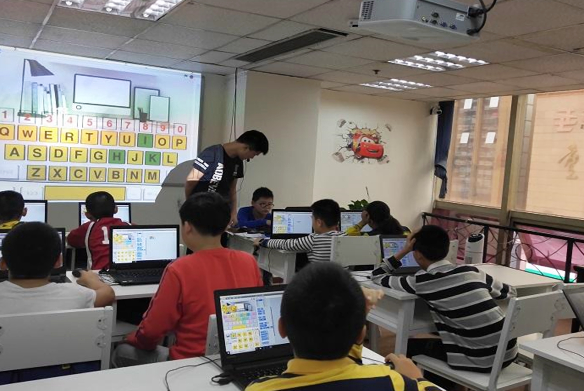 穿衣搭配|国家明确涨工资！铁饭碗摇身一变成“金饭碗”，这一行业更香了