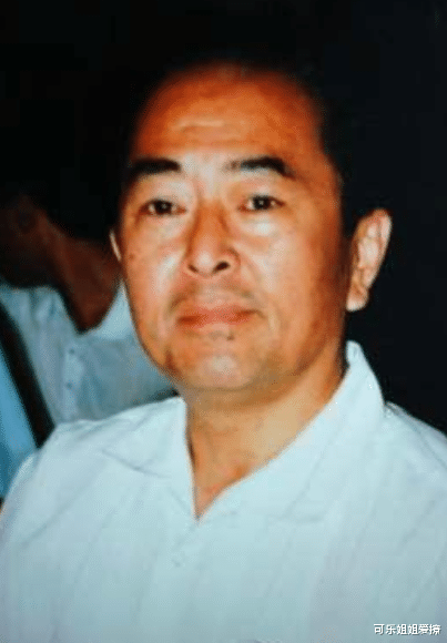 |演员王铁成用一生扮演周恩来，最后一部影片拍完后，剃发退出影坛