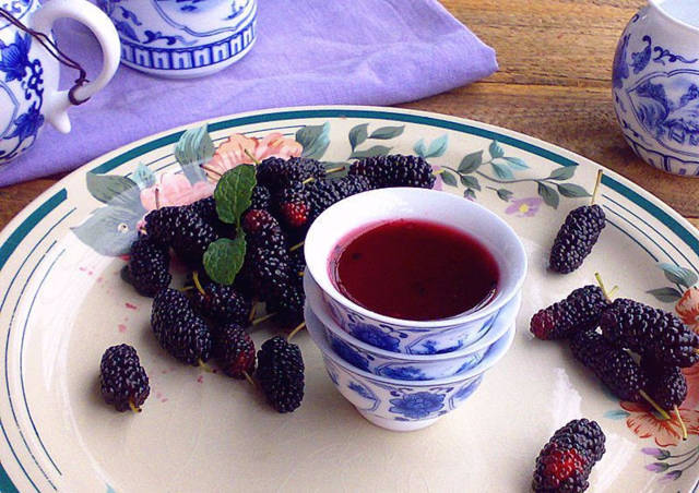 挚爱宝宝一生|女性经常性手脚冰冷？是身体病状的萌发，常喝一物能有效改善