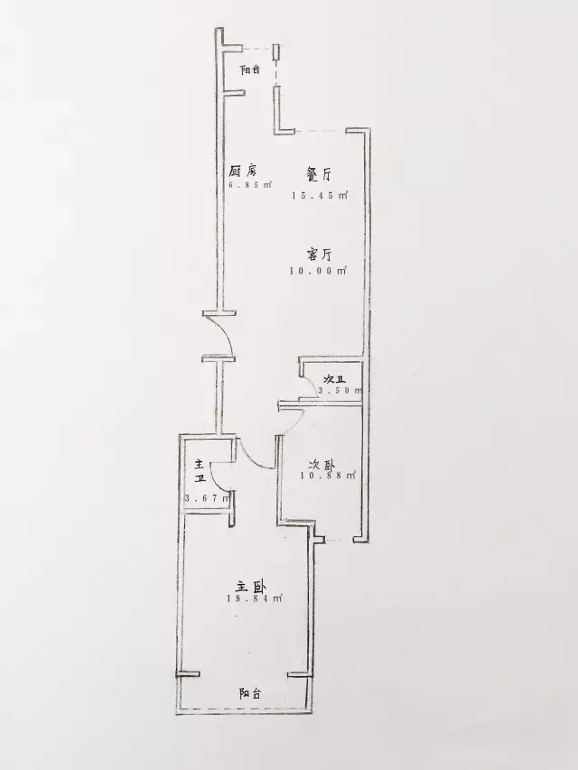 简易设计|70后教师,用黑白木搞定奇葩走廊户型,画面特美!