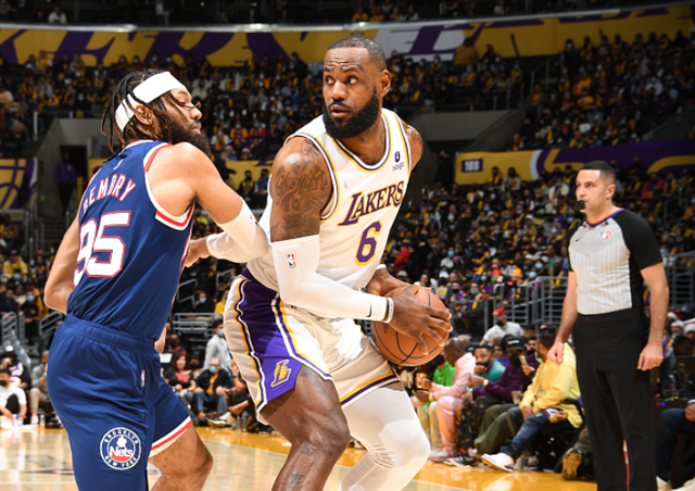 湖人隊(duì)|39分+36分+34分！哈登封神米神爆發(fā)，湖人無緣23分逆轉(zhuǎn)遭遇5連敗