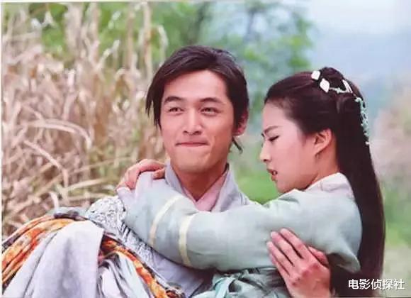 迪丽热巴|仙侠剧粗制滥造成风？海报相似度高达九成，头发飞舞成为“标配”