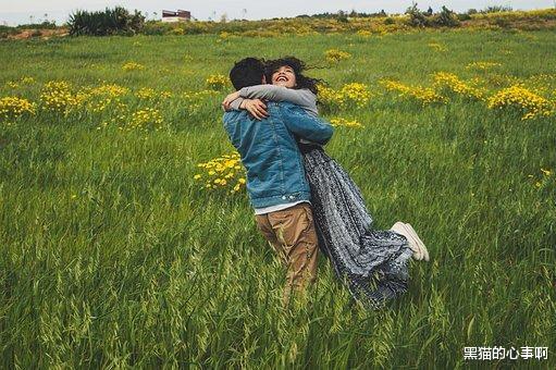 黑猫的心事啊 “儿媳,陪嫁车给小叔子了,通知你一下”“我也通知你,报警了”