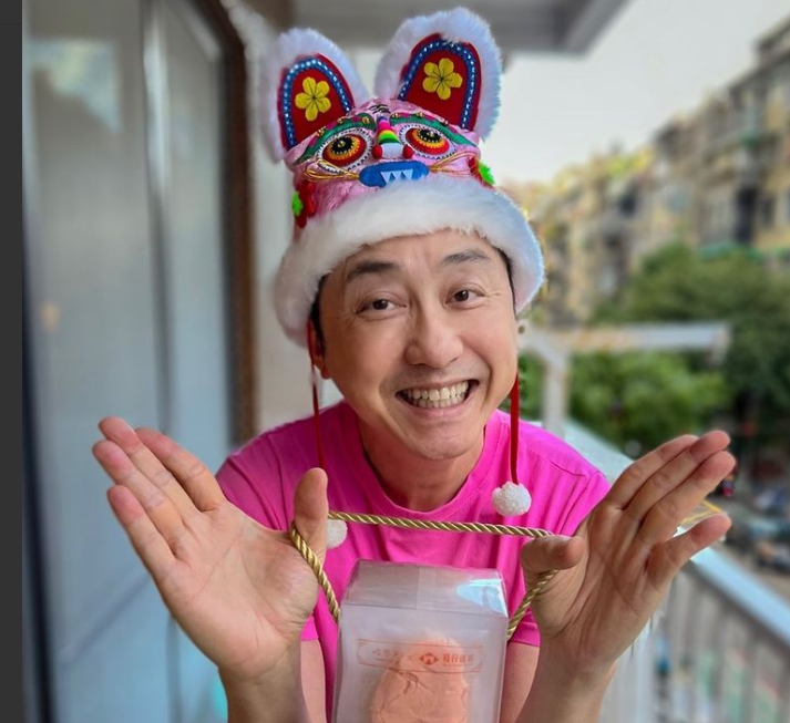 运动 庾澄庆公开4岁女儿美甲杰作，称赞爱女是天才，开心到笑出皱纹
