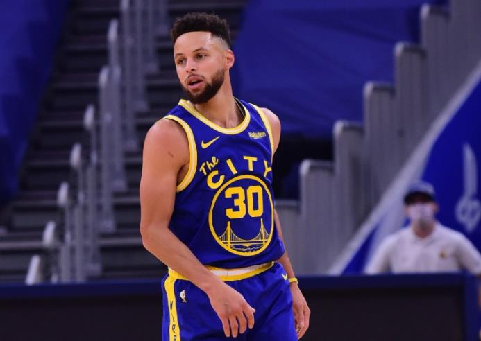 斯蒂芬·库里|场均37.8分，库里重回巅峰！夺冠成勇士唯一目标，科尔终于想通了
