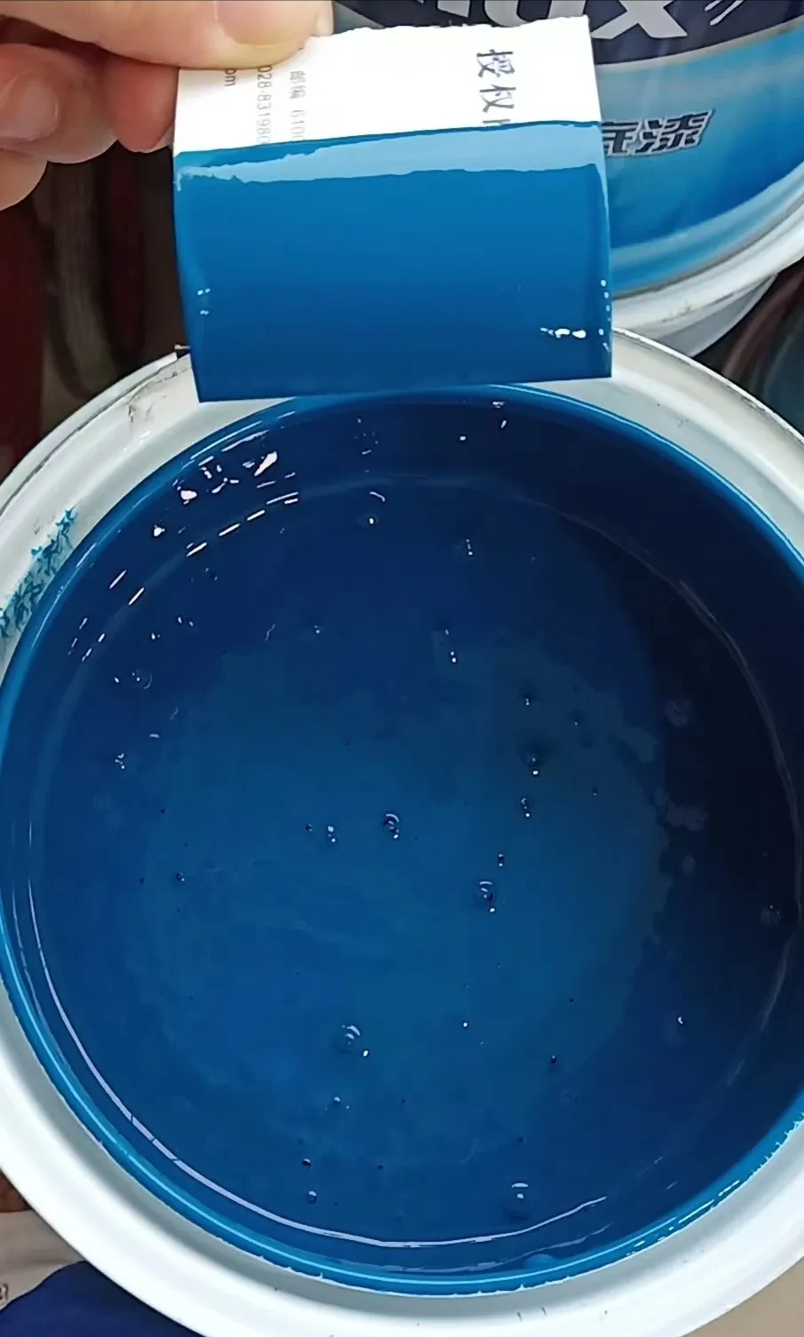 |墙面选择用乳胶漆，要注意这几个问题，才能做到光滑细腻不开裂