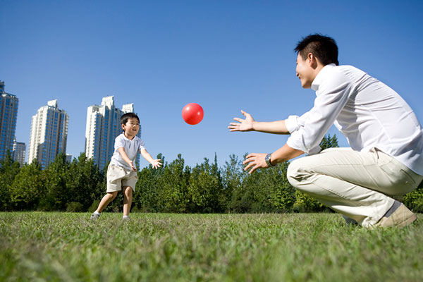 哑铃妈妈|父亲的性格决定孩子未来的高度，孩子有这样的爸爸，一生都受益