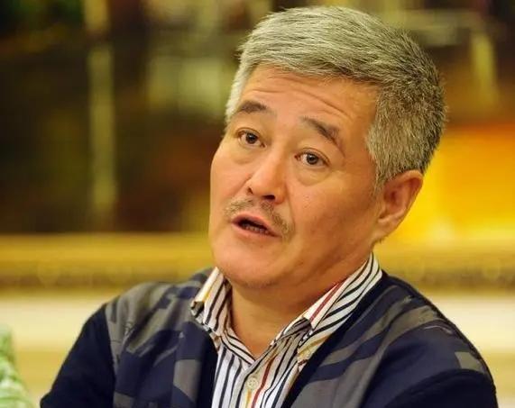 赵本山|安守书是何人？跳级接替赵本山，为什么不让明星徒弟接任？