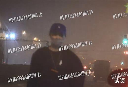 张雨绮|李小璐与小帅哥开豪车回豪宅，被曝感情稳定一起过夜