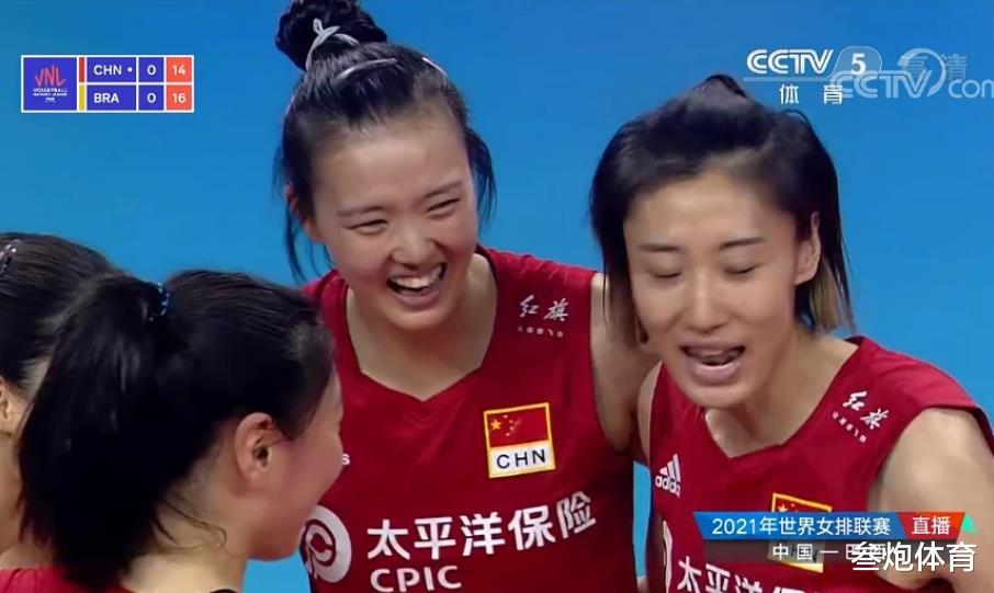 中國隊|終于贏了！中國女排3-2逆轉巴西，郎平兩眼放光，對手摸腦搖頭