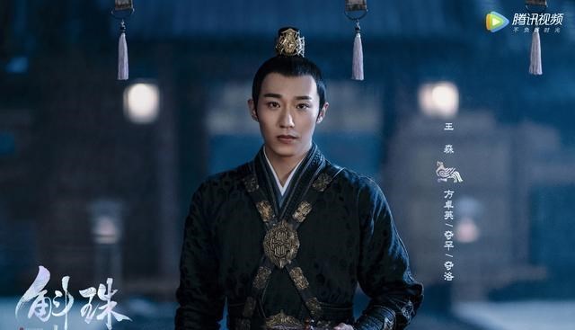 小陈有说 在《斛珠夫人》演杨幂哥哥，戏外却比她小三岁，还和吴京演过战狼