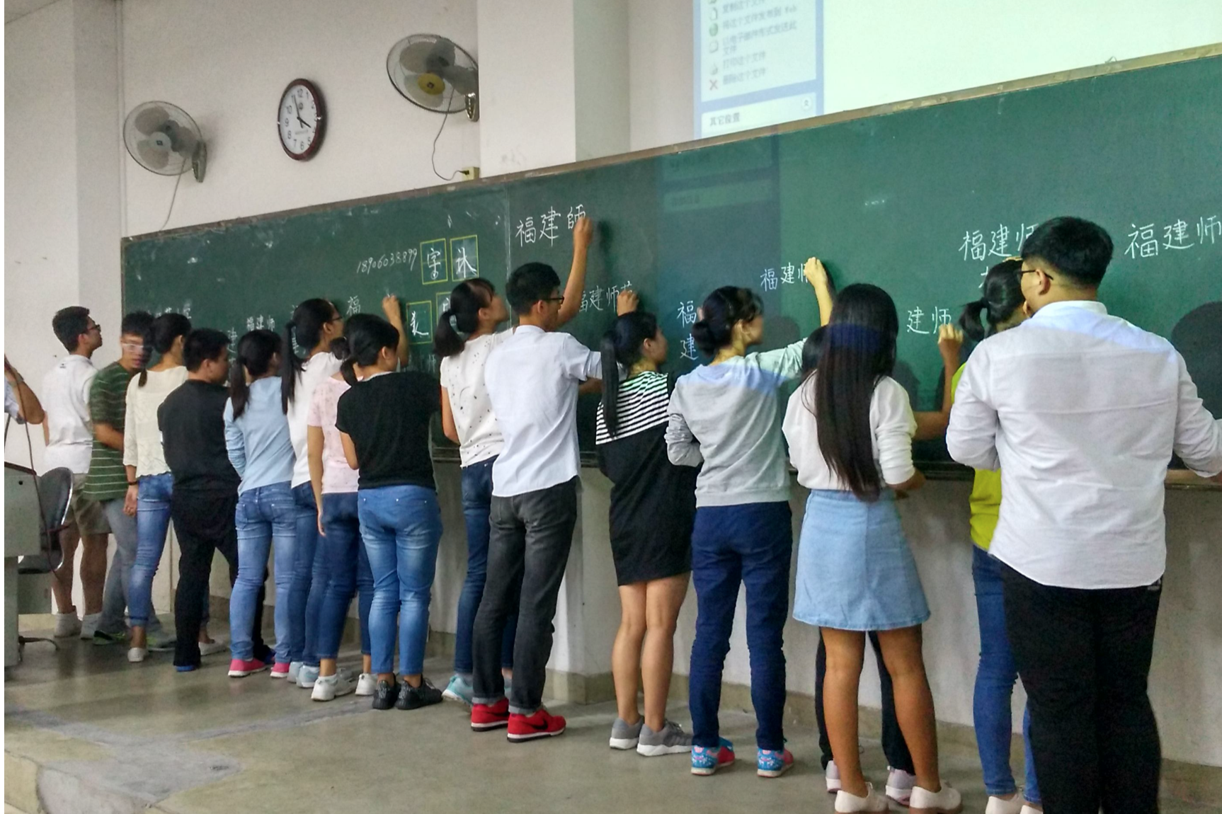 明清时期|大学里“家长满意度高”的6类专业，实际报考人数多，就业竞争很激烈