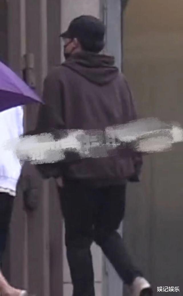 陈瑶|赵丽颖离婚后回昔日爱巢搬家，跟冯绍峰身后走，两人默默无言