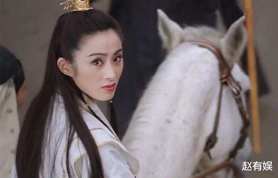 张敏|小10岁老公为网红站台，要求妻子穿睡衣露脸，网友：老公不要也罢