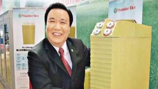 家中大小宝|捐美国千万美元，却说中国穷和自己无关，中国锂电池大王下场唏嘘
