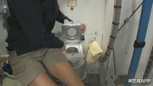 翟志刚教你太空洗头，完整版太空生活揭秘~