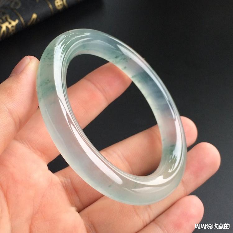 翡翠手镯|怎么样挑选翡翠手镯