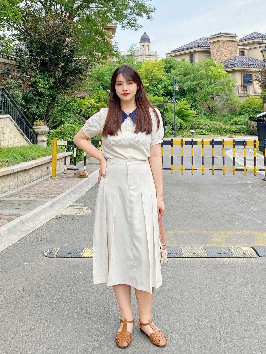 鱼司辰|胖女孩关心的显瘦穿搭，135斤也能显90斤的即视感，时髦还很精致