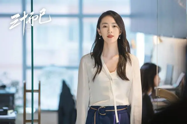 佟丽娅|昨晚，她终于赢了佟丽娅，但被骂到不敢出声