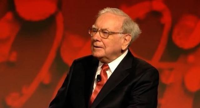 巴菲特 90岁巴菲特的忠告：越没出息的男人，越爱干这三件事，建议远离