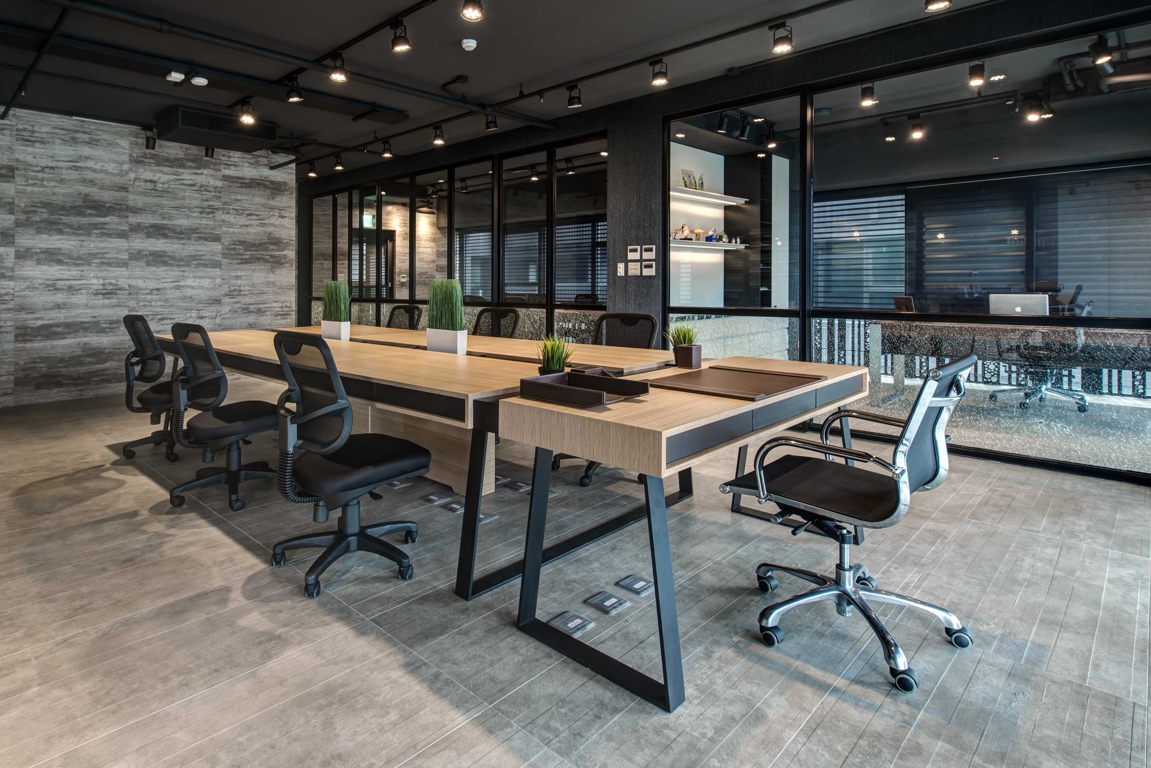 办公室装修木饰纹怎么装饰在柜子上？