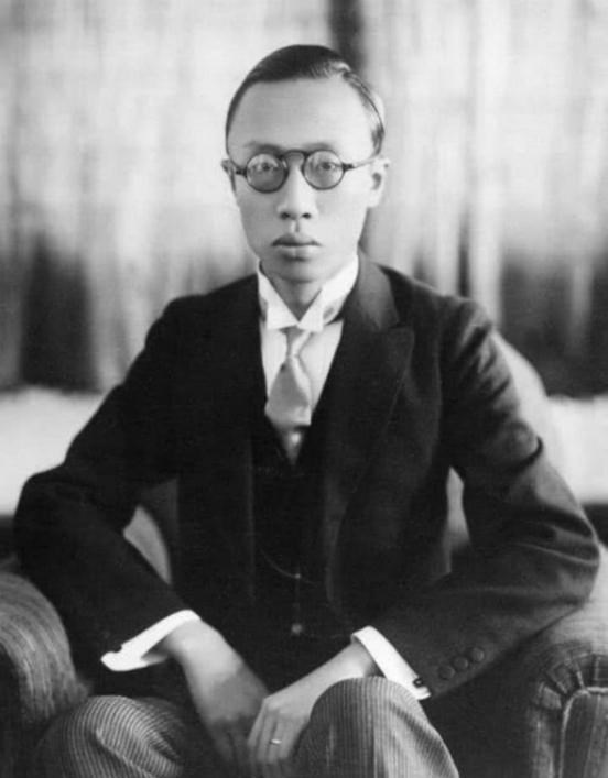 奶豆说育儿|溥仪为什么不能生育？看看他小时候，宫女们对他做了什么？