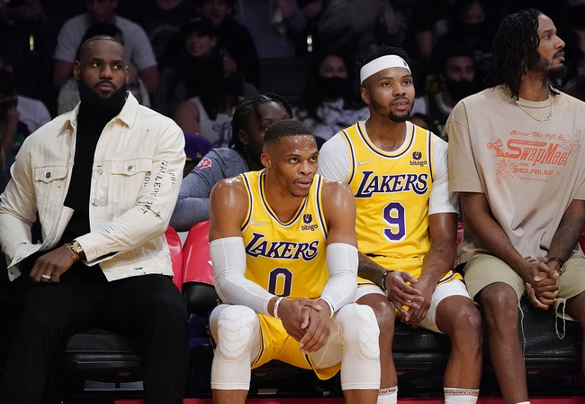 刘华体会讲体育课|湖人再遭雷霆逆转！杨毅指出败因：沃格尔问题太大