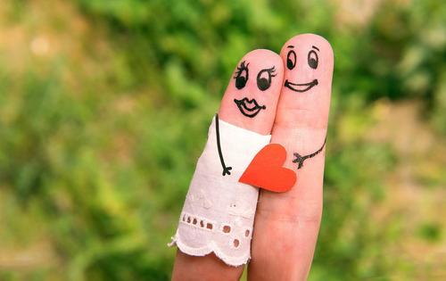 染夏英子 时间不言不语,但可以见证许多感情