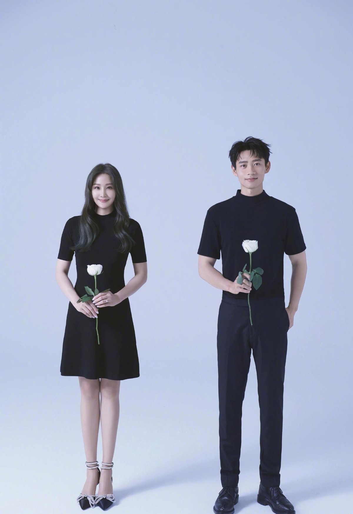 白小白的衣橱|魏晨发文晒结婚照,被“全网”羡慕的新娘子也好漂亮,两人真般配