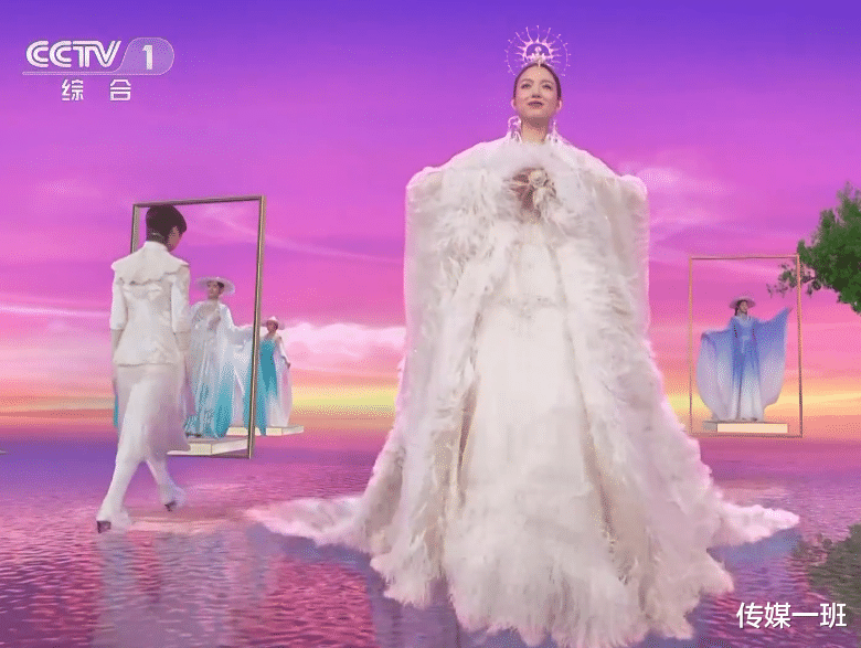 张梓琳|3大超模走秀春晚,世界小姐张梓琳怀胎6月,颜值气质不输豪门媳妇奚梦瑶