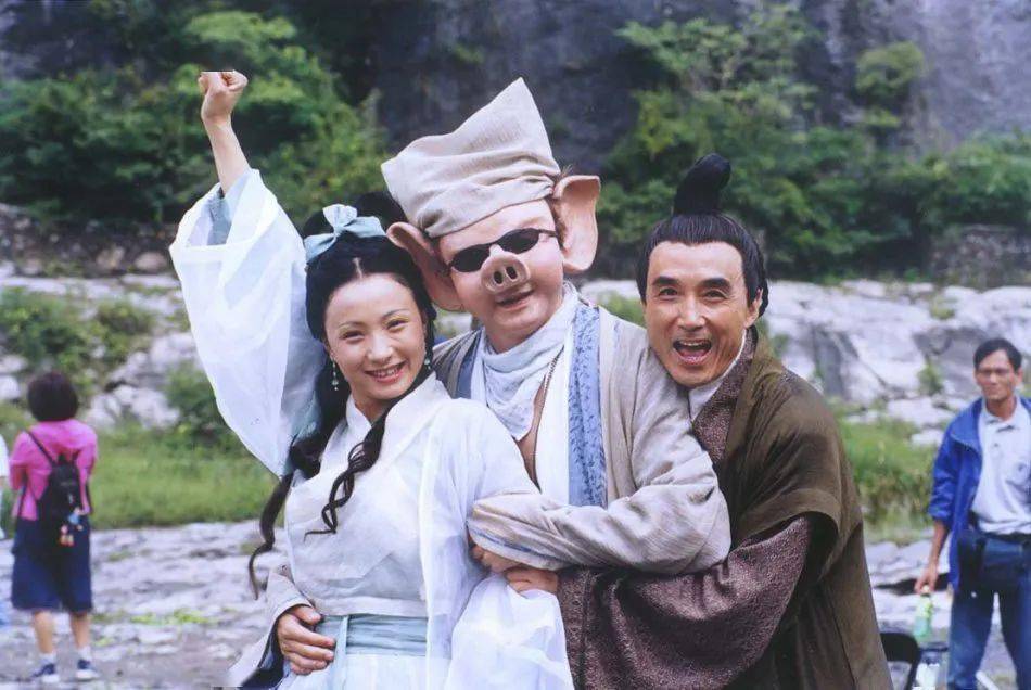 我是愈姑娘|“狐狸美人”和光头导演的瓜