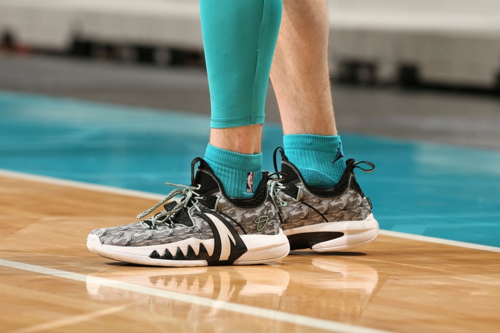 勒布朗·詹姆斯|NBA球员上脚：詹姆斯Lebron 18新配色有点顶，李宁安踏来了！