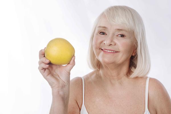 健康周谈|女性开始衰老的五个标志，只要没超过三个，说明身体还不错