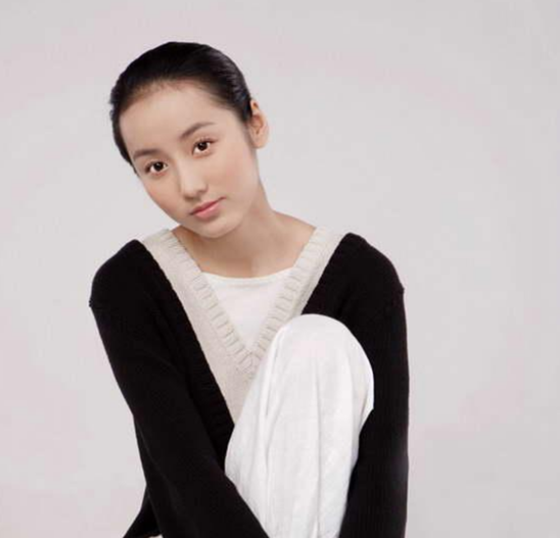 吕一|她被胡歌捧红，在横店吃火锅被富豪看中，从订婚到结婚仅17天