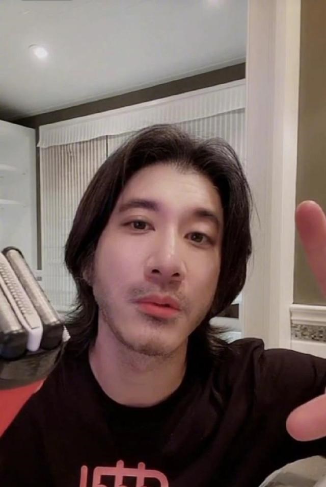 王力宏|王力宏直播刮胡子竟为卖课？前后颜值差别巨大，营业额高达500万