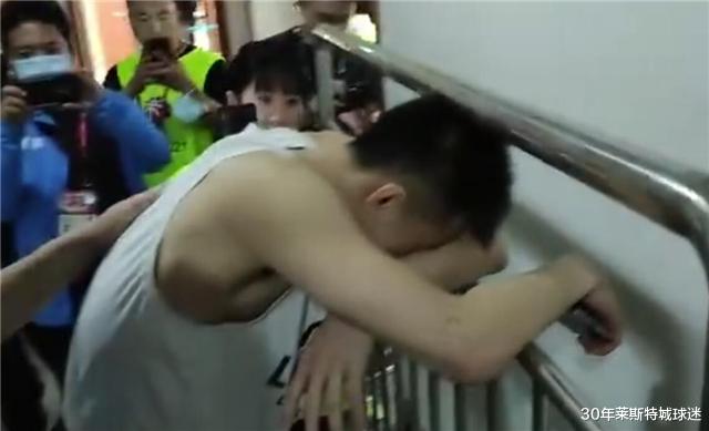 杜锋|杜锋没白花钱！请客吃羊肉串换来广东队第11冠，为杨鸣上了一课