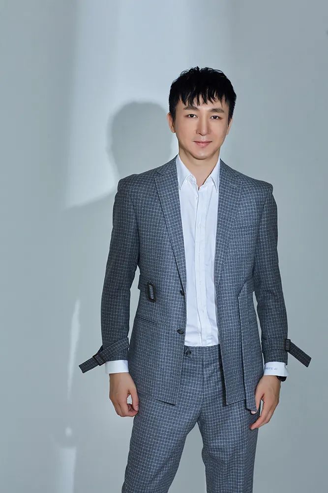 李成阳|《扫黑风暴》破30亿！老戏骨们“神仙打架”，他却成全网最大意难平！