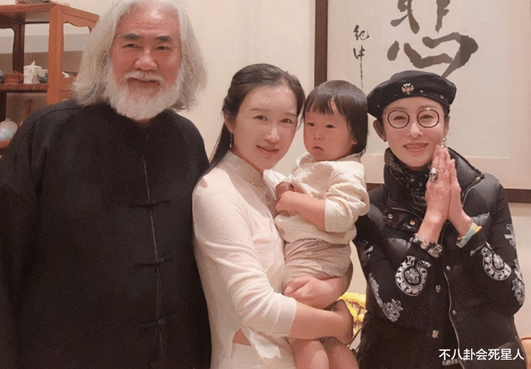 鲁振顺|64岁港星被58岁内地妻子“求婚”，吃药备孕生子，买百万嫁妆