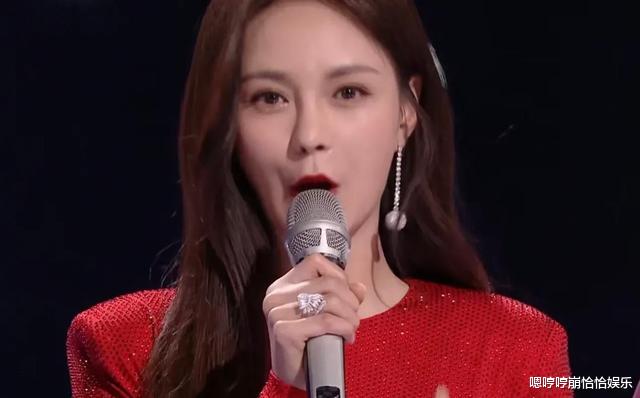 预告片|湖南卫视跨年晚会现场，和何炅相比，汪涵还是显得有些紧张了！