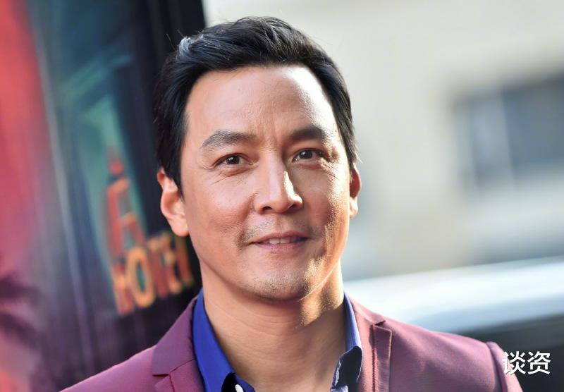 吴彦祖|46岁吴彦祖发福严重，皱纹明显变大叔，被网友喊话上《哥哥2》