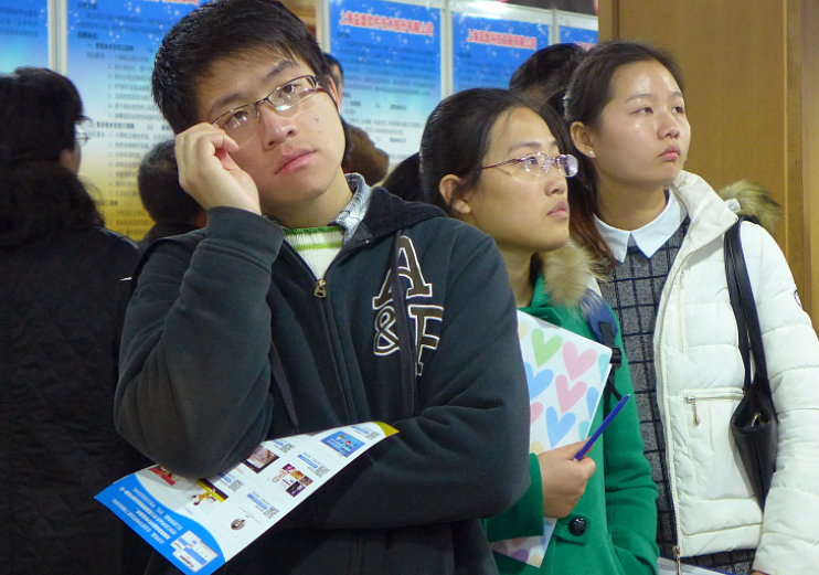 大学生|适合专科生的铁饭碗岗位来了，人才需求量大，薪资待遇也很不错