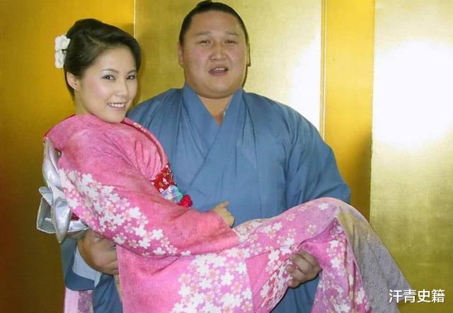 日本相撲又肥又醜，為何日本女孩爭著嫁？-圖6