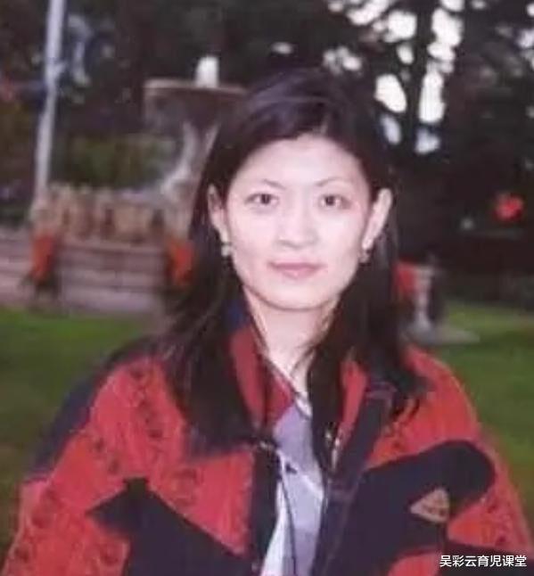 女排|女排天才毁约赴美深造，郎平镜头前哽咽声明，宣布她被永久除名