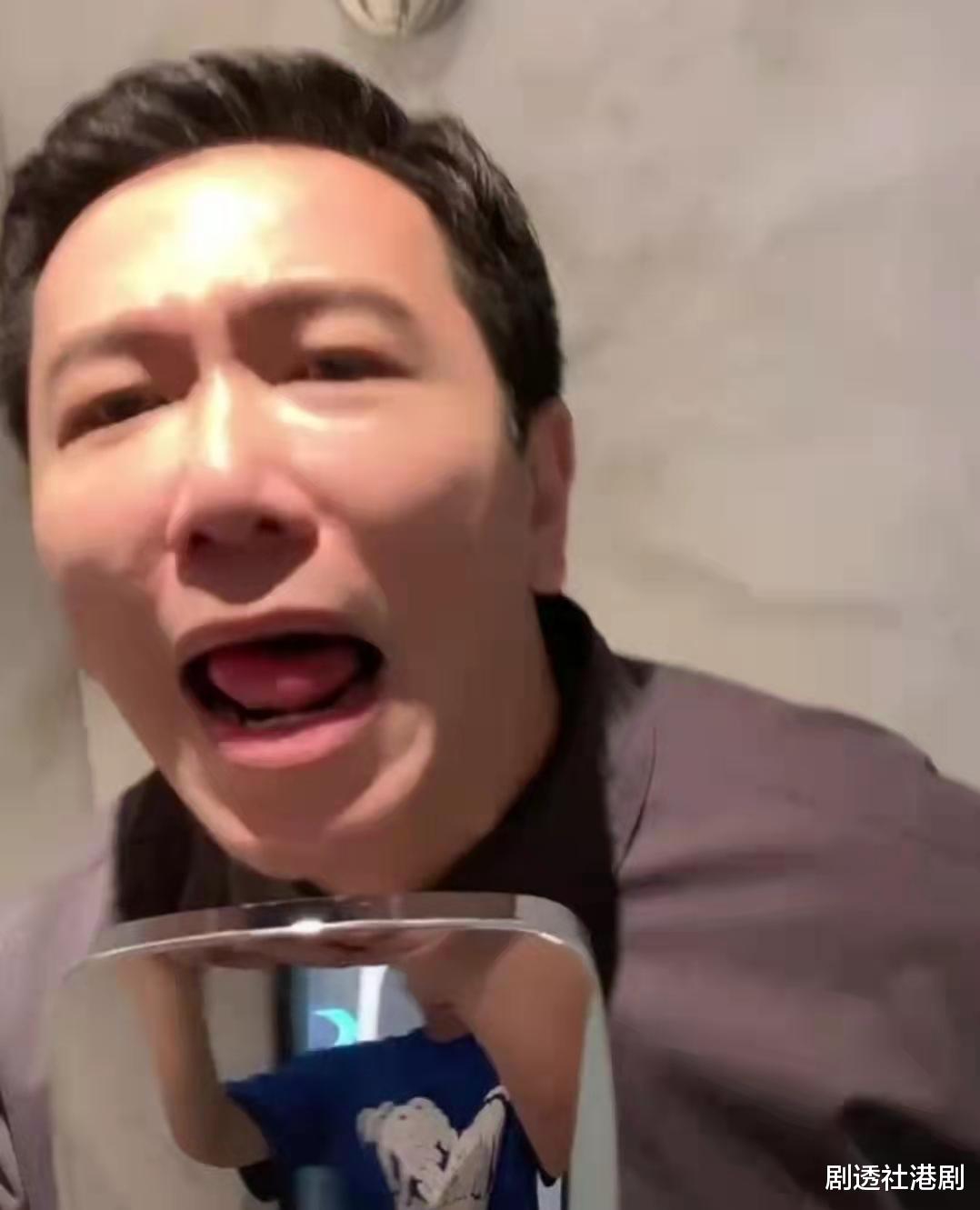 温兆伦|尴尬！56岁香港知名男星直播卖女性用品，认人气不再：比坐牢还惨