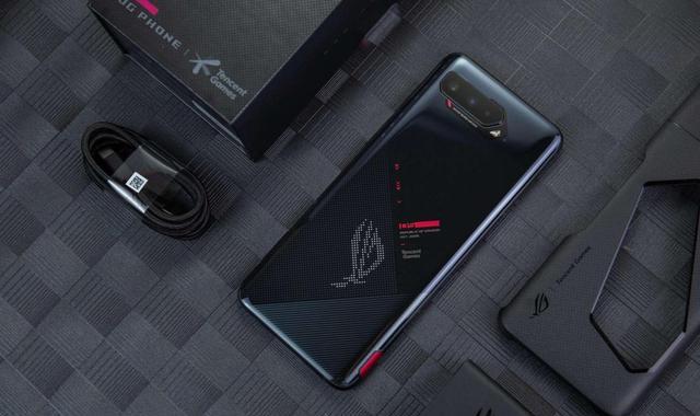 游戏手机|号称“铁公鸡”的6000mAh旗舰，16+256G终于降300！还是等到了