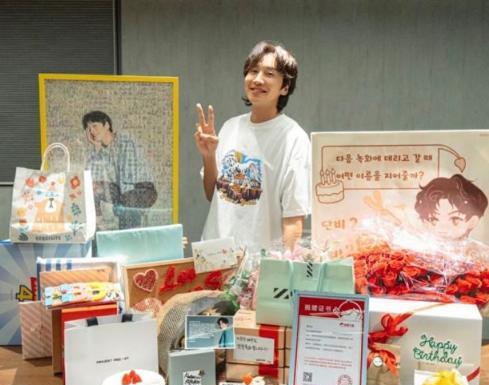 李光洙|合体Jessi！李光洙综艺之魂狂发：感觉没办法下班了