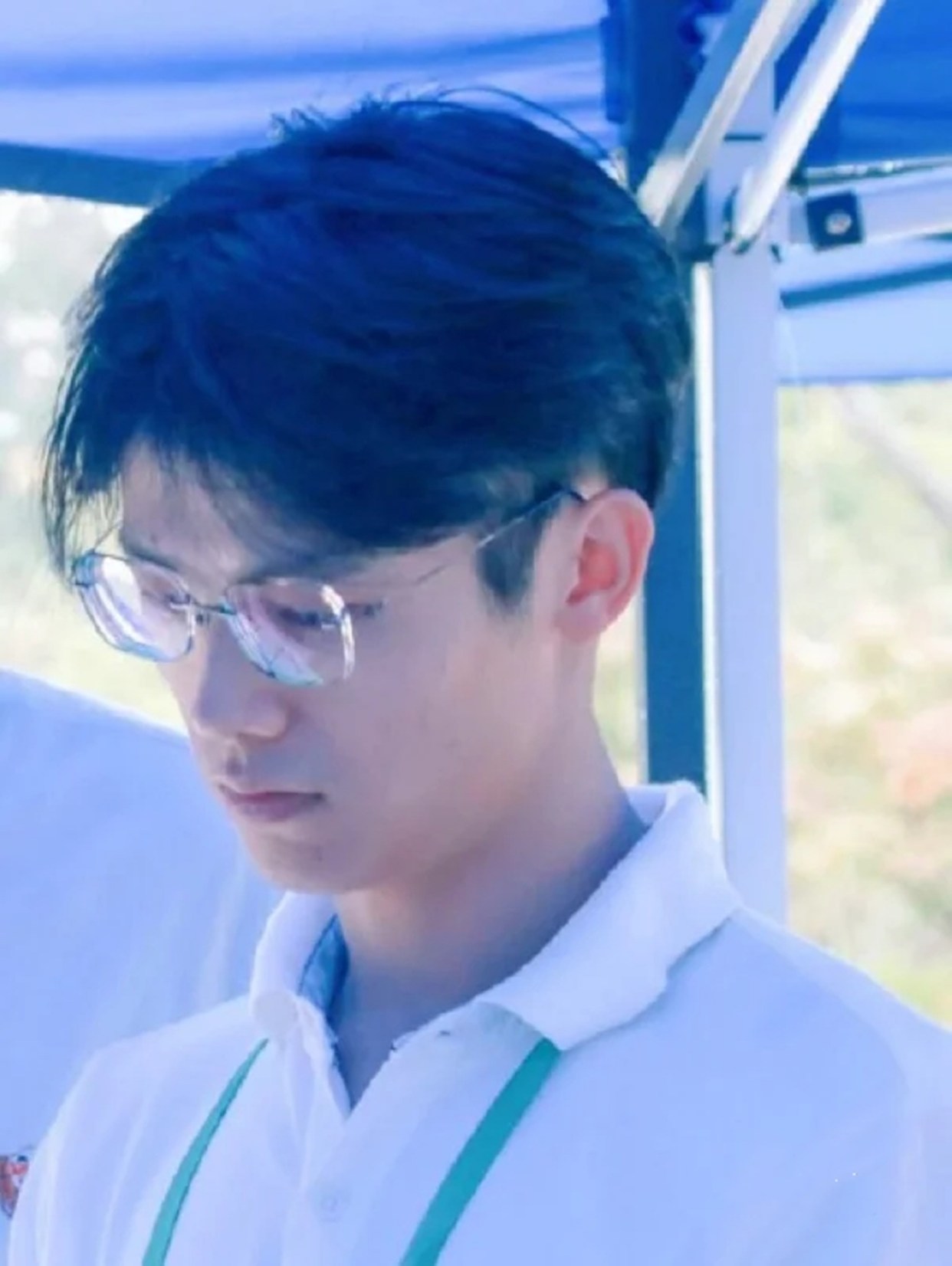 大学|“这哪是人干的活？”年薪10万的男老师“裸辞”，坦言宁愿送外卖