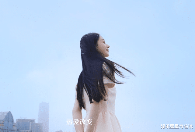 赵丽颖|一别两宽还是心存惦念？赵丽颖冯绍峰离婚后被偷拍场面，二人至今均不舍换情侣头像