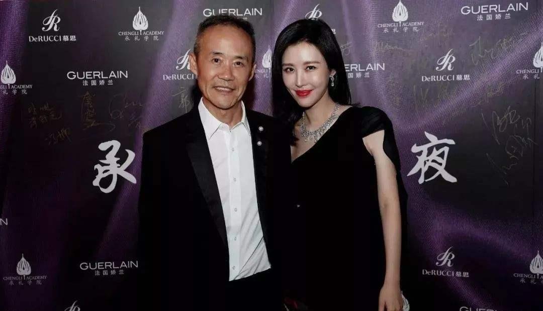 王石|万科王石69岁再得幼女，被称人生赢家：妻子比他小30岁，每月退休金可领100万